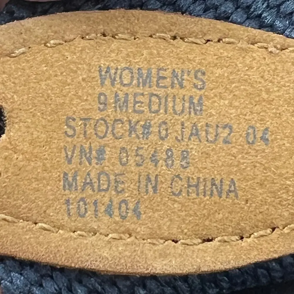 L.L. BEAN Women's Navy & Yellow Sailboat Flip Flop Sandals 9  Nautical Coastal